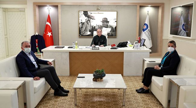 114 gün sonra görev başında