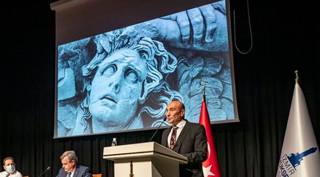 Zeus Sunağı anavatanı Bergama'ya getiriliyor