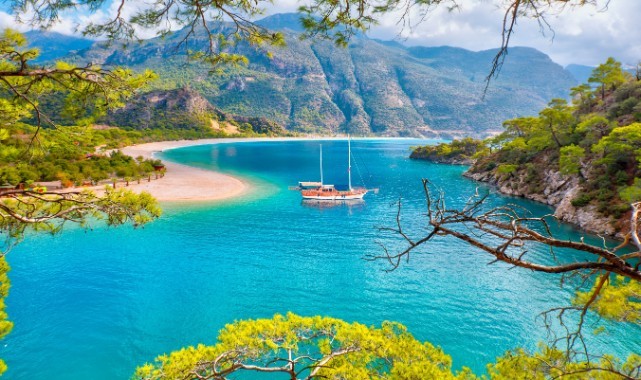 Yurt dışına kaçan turizmde sermayesinde rekor artış