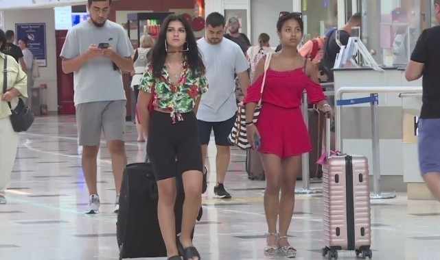 11 ayda Türkiye'ye en çok turist gönderen ülkeler! 