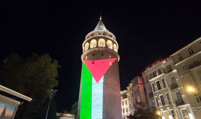 Galata kulesi Filistin bayrağıyla aydınlandı