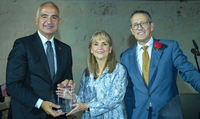 WTTC'den Bakan Ersoy'a ''üstün liderlik'' ödülü!