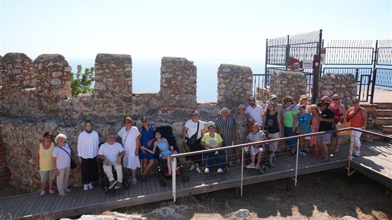 "Umudun Çocukları" engelsiz tatil için Alanya'yı seçti