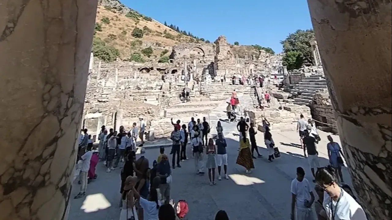 Yerli turist 3 ayda 155 milyar TL harcadı, seyahat sayısı yüzde 3,6 düştü