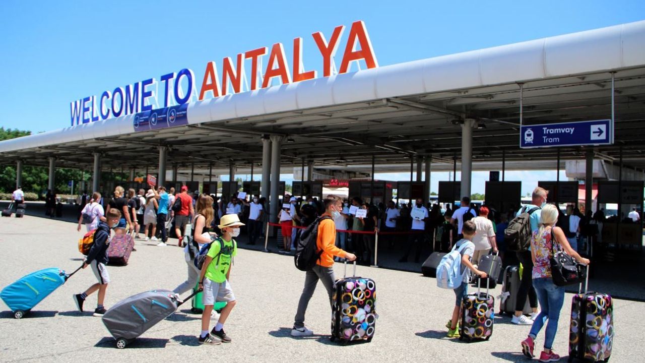 İşte Antalya’nın 6 aylık turizm karnesi