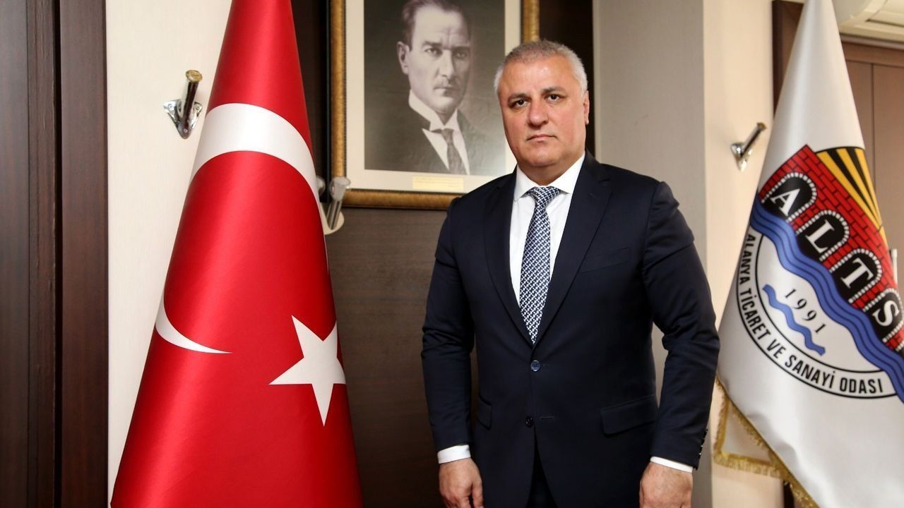 Başkan Erdem’den Alanya’yı karalayan isimlere sert yanıt