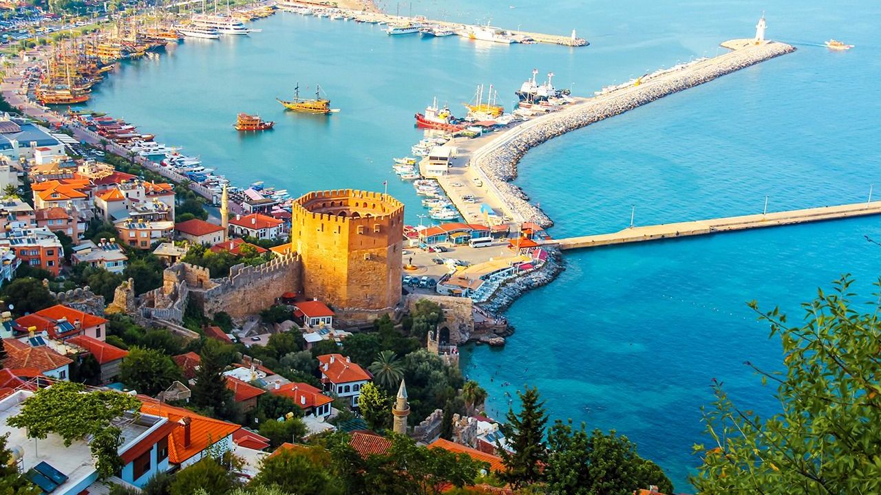 Plastik tehdidi, Sanat Sokağı'nın çilesi ve turizmde kurtuluş reçetesi