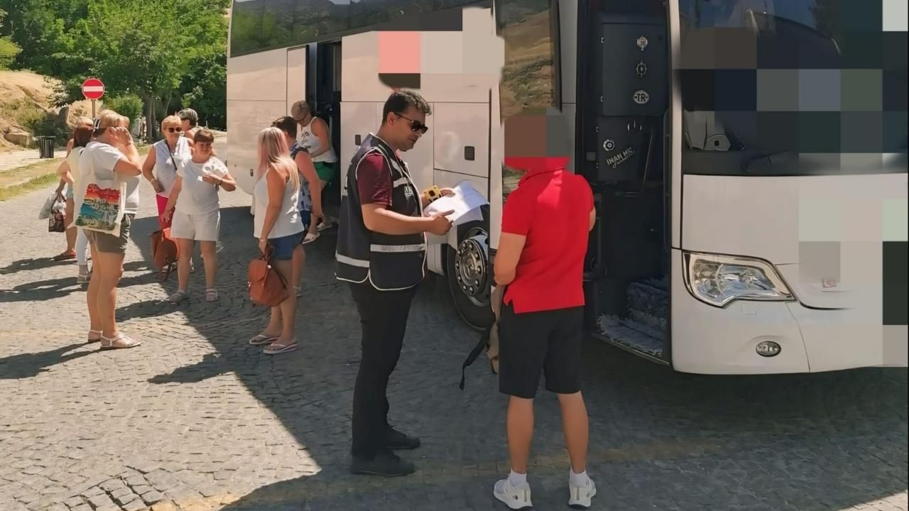 Alanya ve Antalya'da kaçak rehberlere göz açtırılmıyor