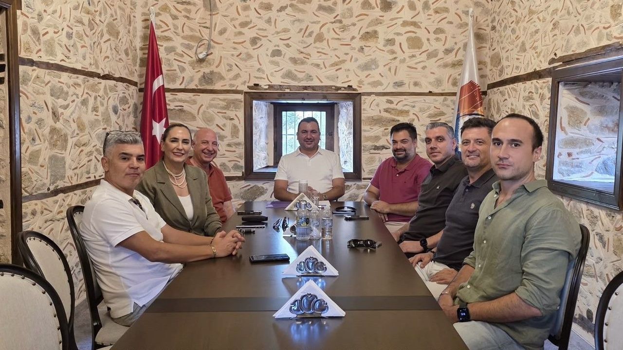 Alanya’da sezon uzaması ve kültür turizmi ele alındı