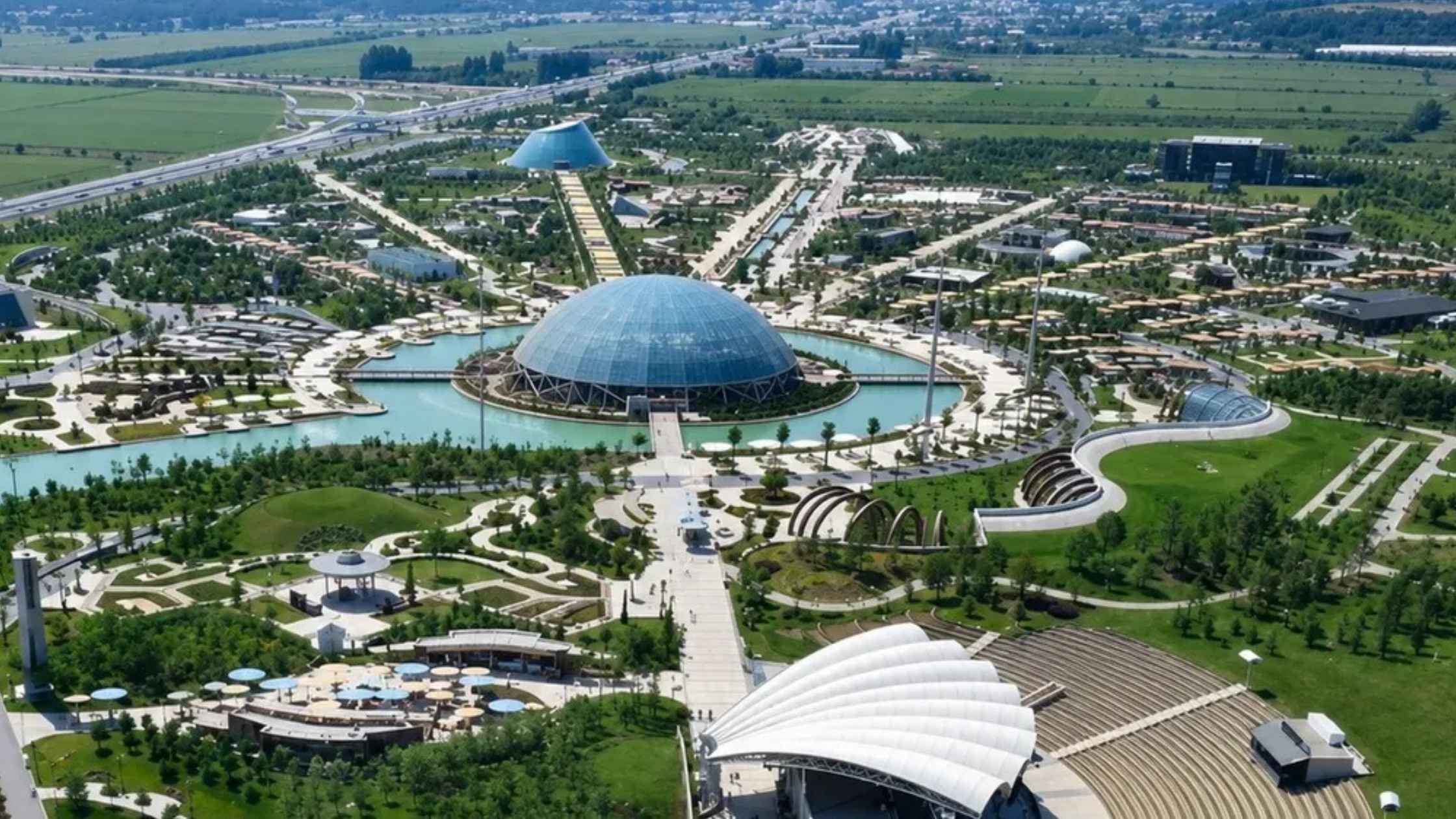 ANTALYA’DA COP31 HAREKETLİLİĞİ: OTELLER DOLDU, 100 BİN ZİYARETÇI BEKLENİYOR