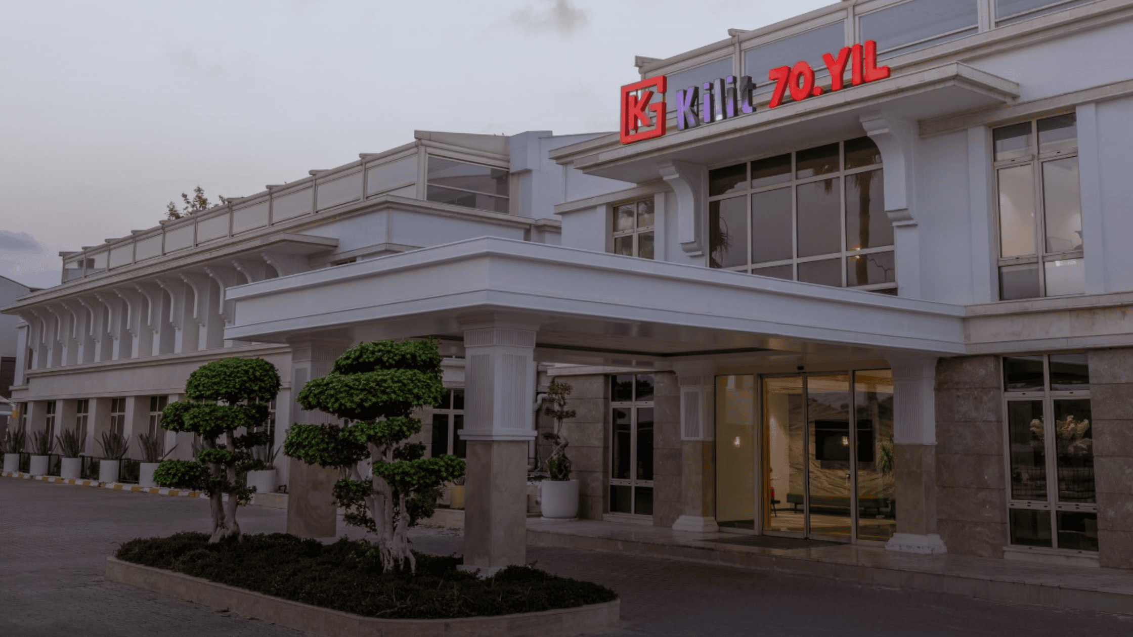 GALERİ KRİSTAL, CAPITAL 500’DE YÜKSELİŞİNİ SÜRDÜRDÜ