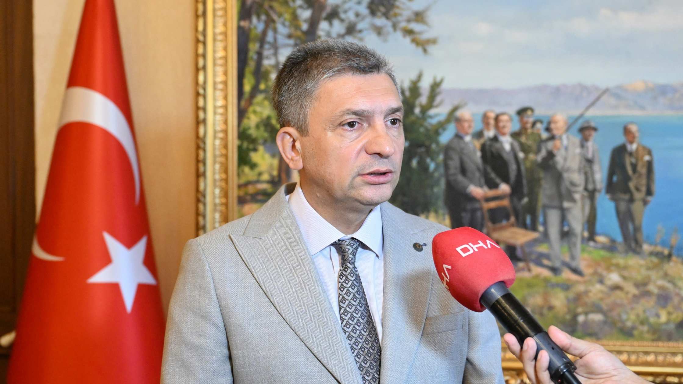 VALİ HULUSİ ŞAHİN | “ANTALYA’DAKİ 3 MİLYAR DOLARLIK 3 KONGRE, TURİZMDEKİ KAYIPLARI TELAFİ EDECEK”
