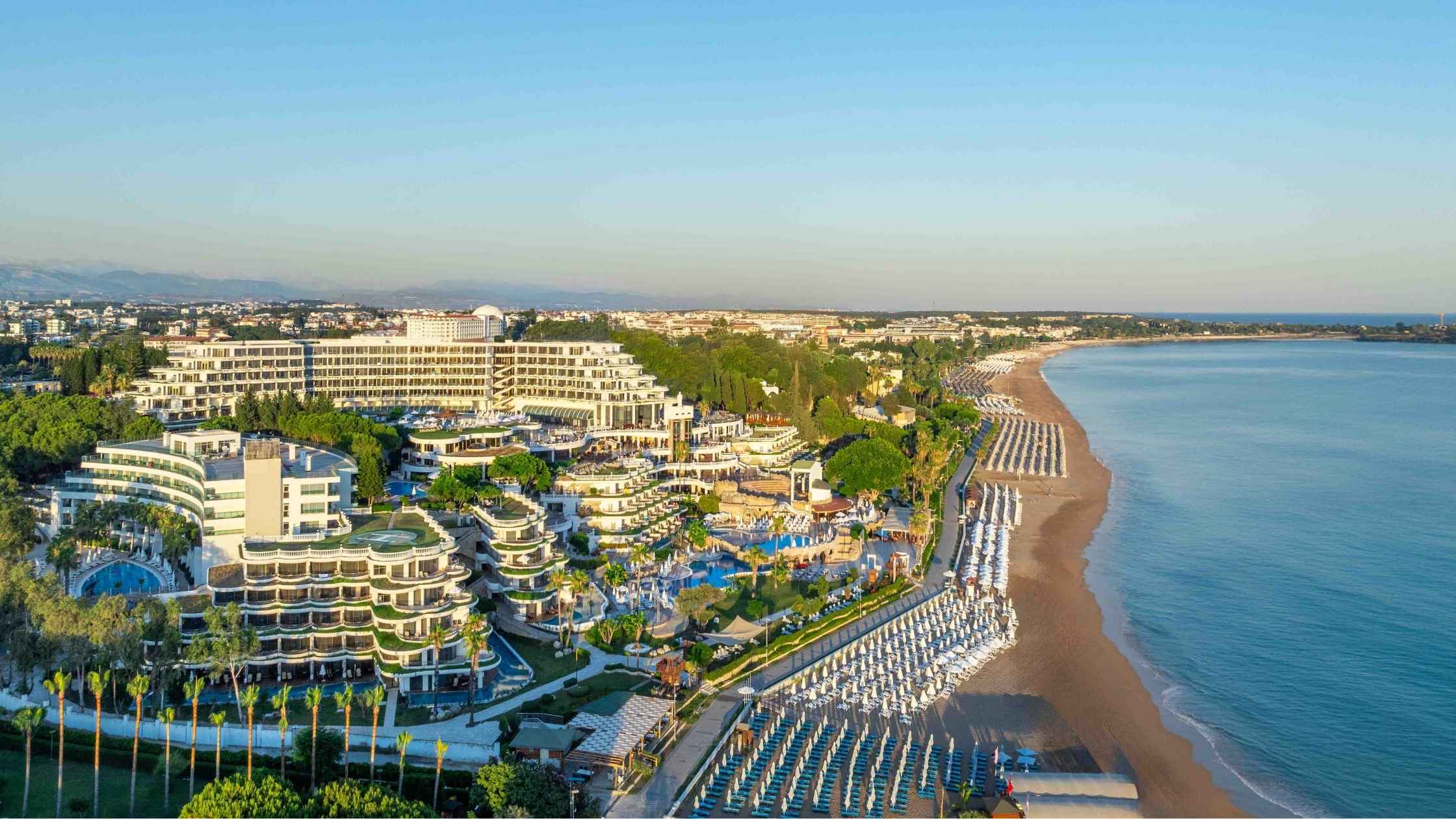 ANTALYA’DAKİ 5 YILDIZLI OTEL İCRADAN SATIŞA ÇIKTI