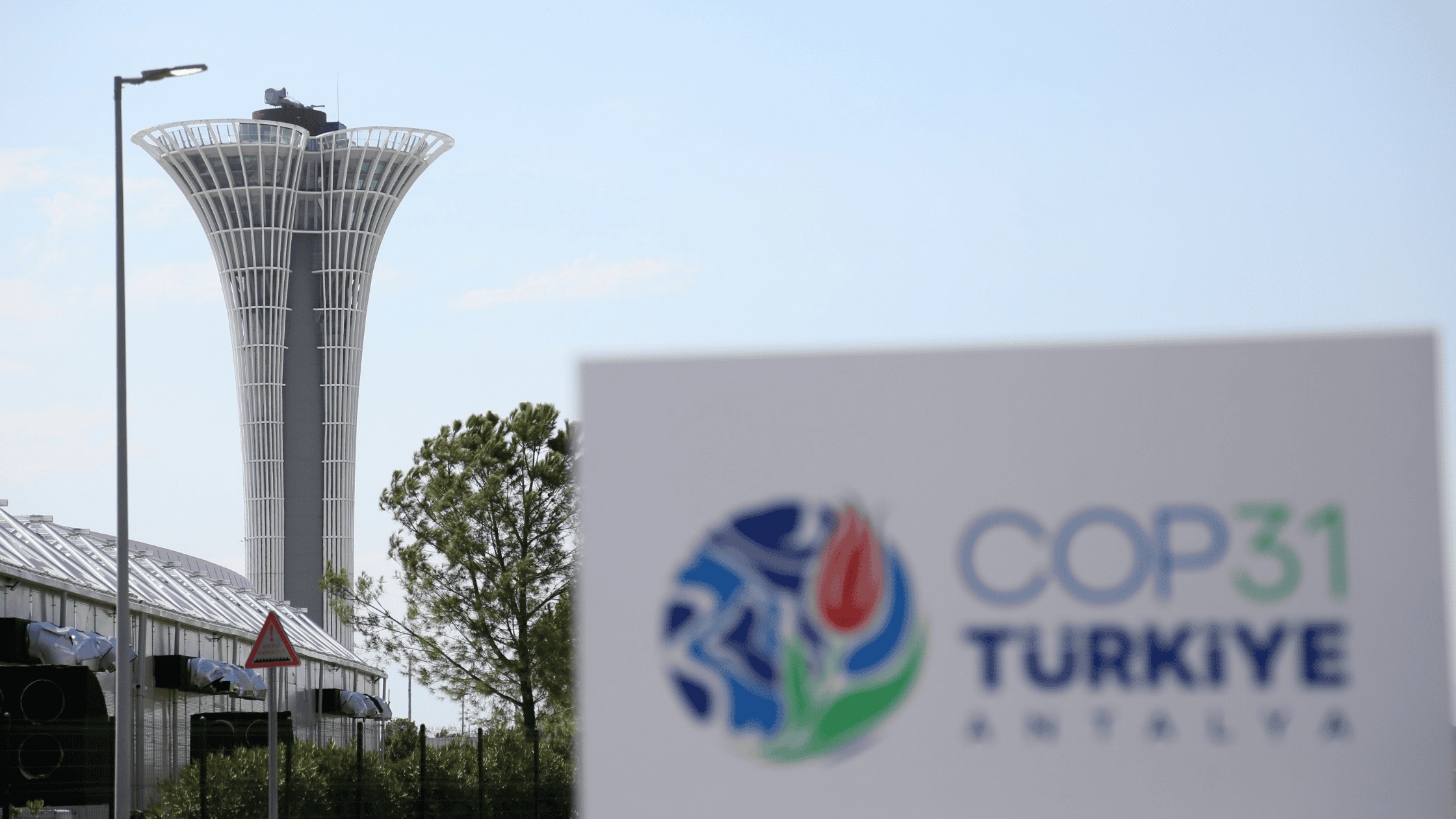 ANTALYA’DA COP31 HAZIRLIĞI: 2 MİLYAR DOLAR HAREKETLİLİK BEKLENİYOR