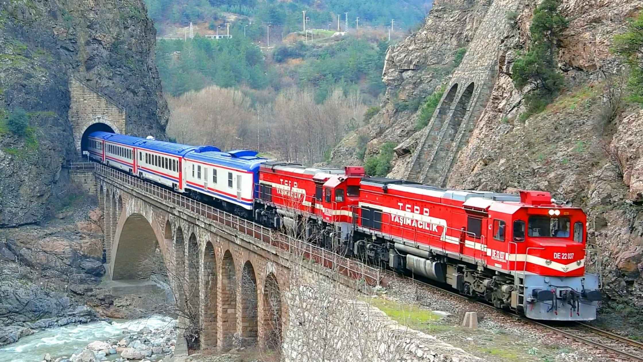 TURİSTİK KARAELMAS EKSPRESİ 2026 SEFERLERİNE BAŞLIYOR
