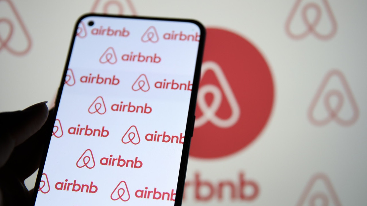 Airbnb, yılın son çeyreği için gelir beklentisini yükseltti