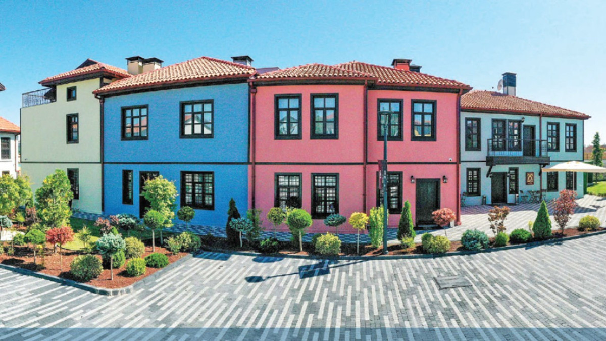 "Şehrin hafızasını yaşatan projelerle turizmi destekliyoruz"
