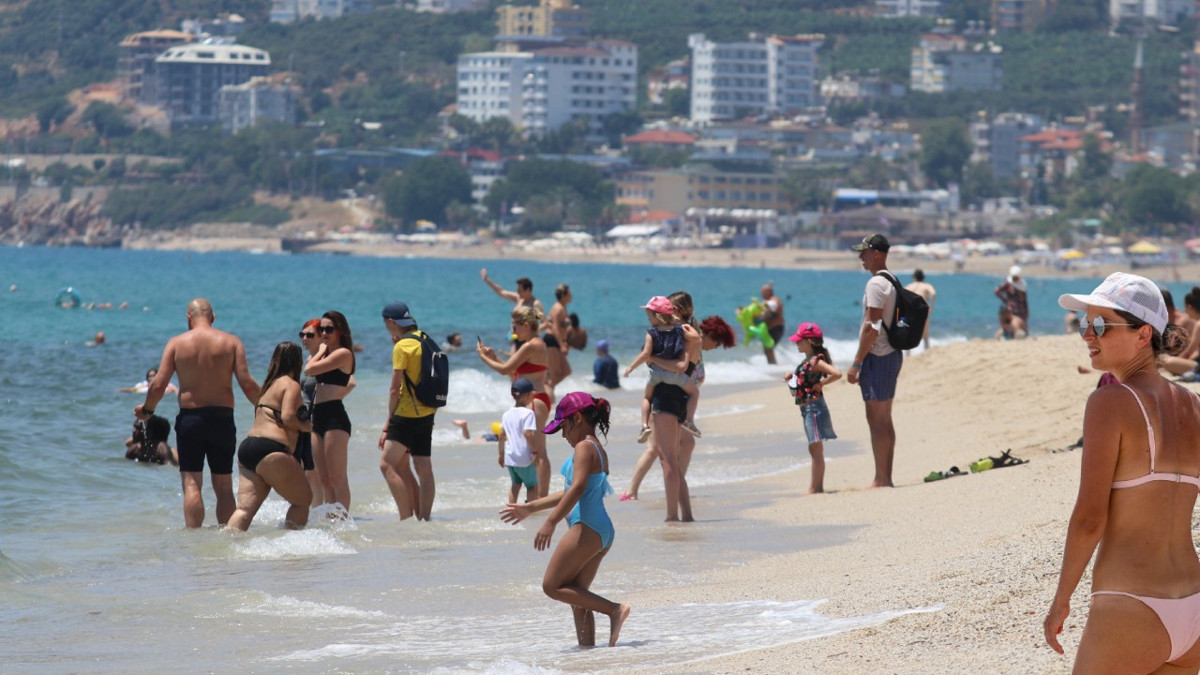 Antalya'da sezon bitmiyor