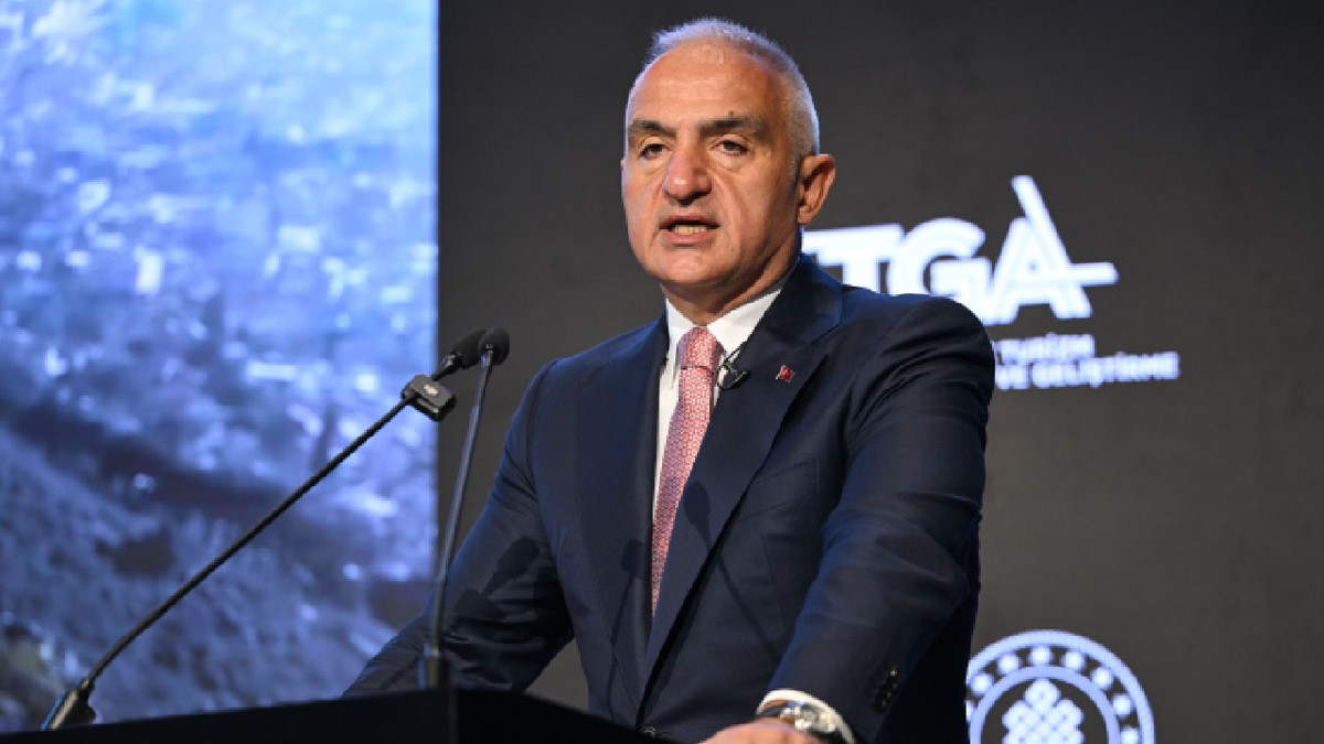 Bakan Ersoy açıkladı: Türkiye turizmi rekor kırdı, 9 ayda 50 milyar dolar gelir