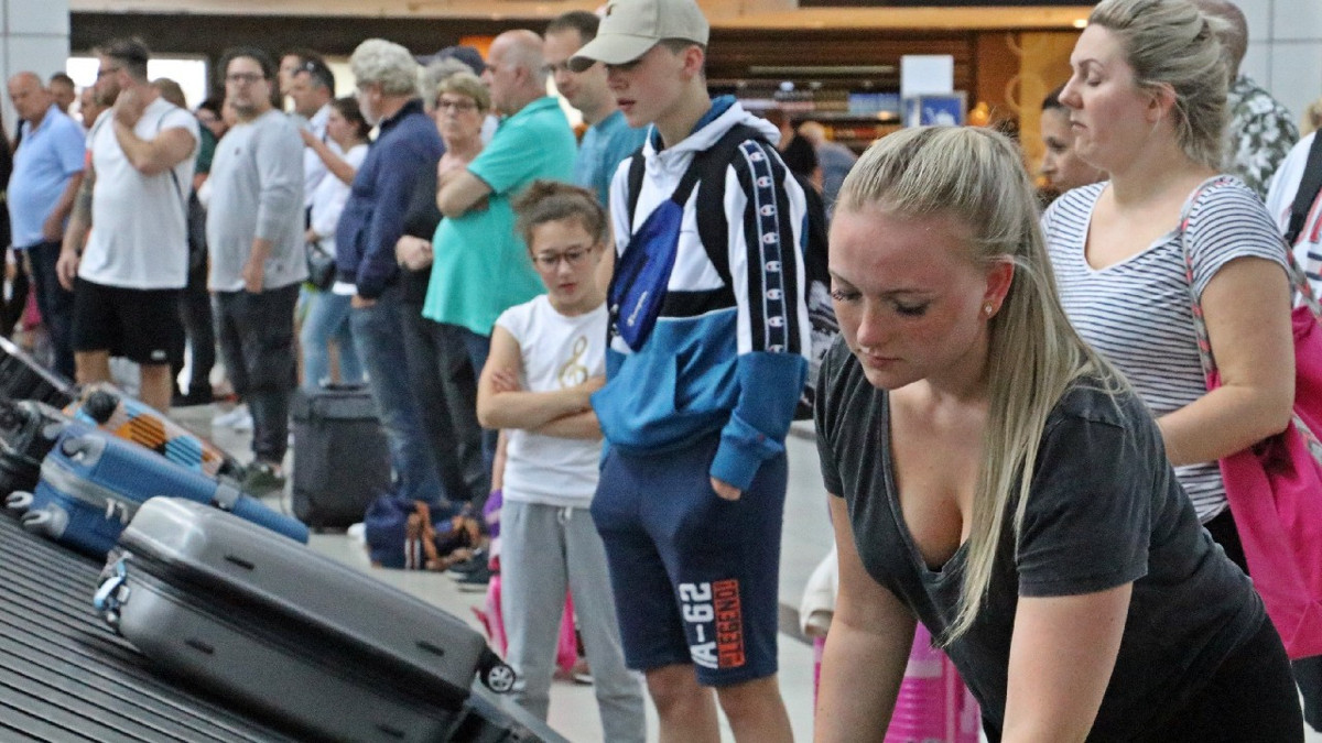 Dünyanın en çok turist çeken şehirleri belli oldu: Türkiye'den iki şehir ilk 10'a girdi