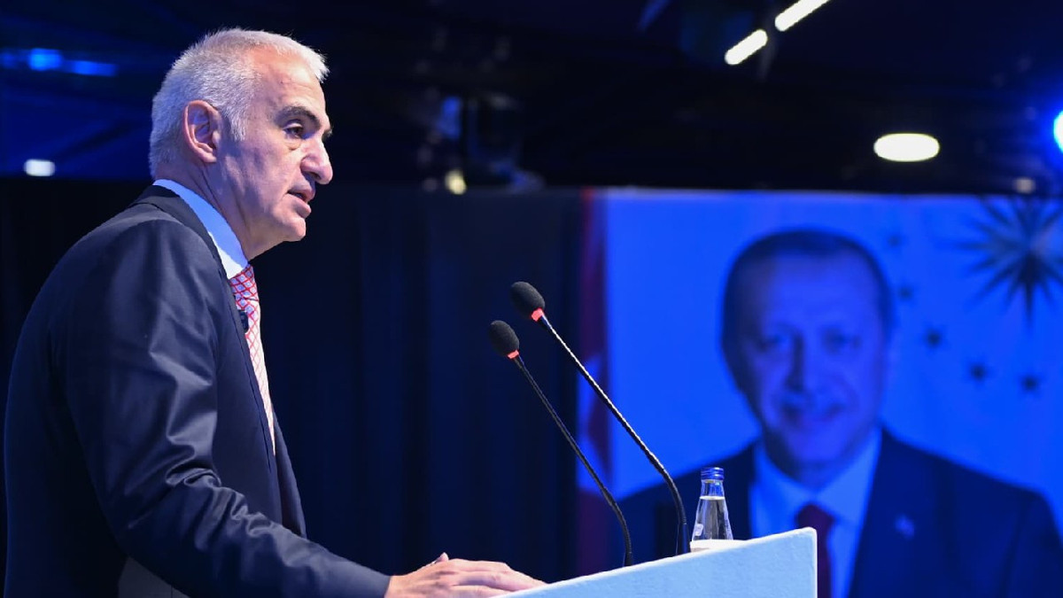 Bakan Ersoy açıkladı: Turizmde yüzde 109 artış