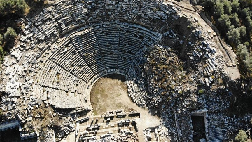 Yurt dışından özel turlarla 'Gladyatörler Şehri'ni görmeye geliyorlar