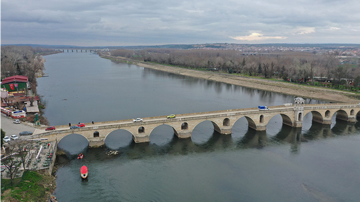 Meriç Nehri'nde turistik kayık gezileri başladı