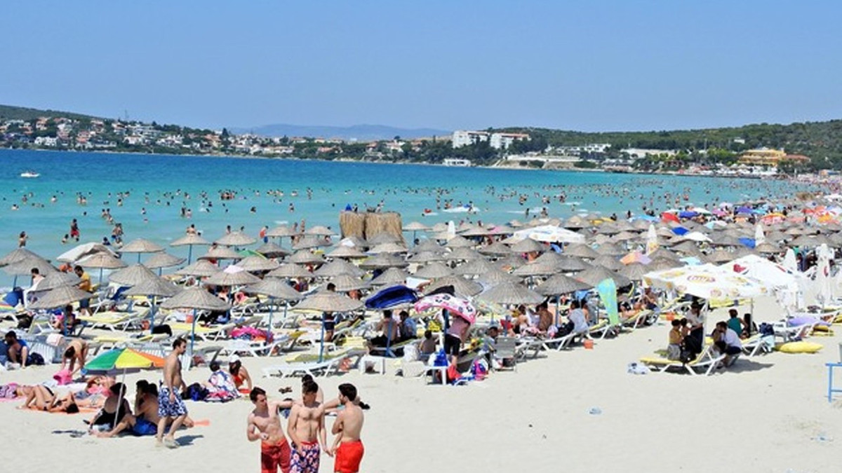Çeşme'de 2024 'kötü geçti'; turizmciler 2025'ten umutlu