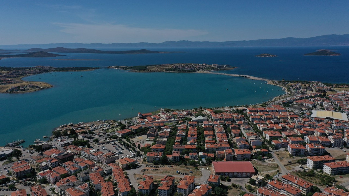 Bayram tatilini dolu dolu geçiren Ayvalık'ta gözler turizm sezonuna çevrildi