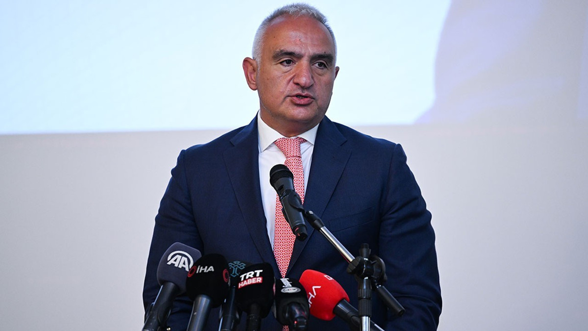 Turizmde yılsonu ziyaretçi hedefi 61 milyona çıktı