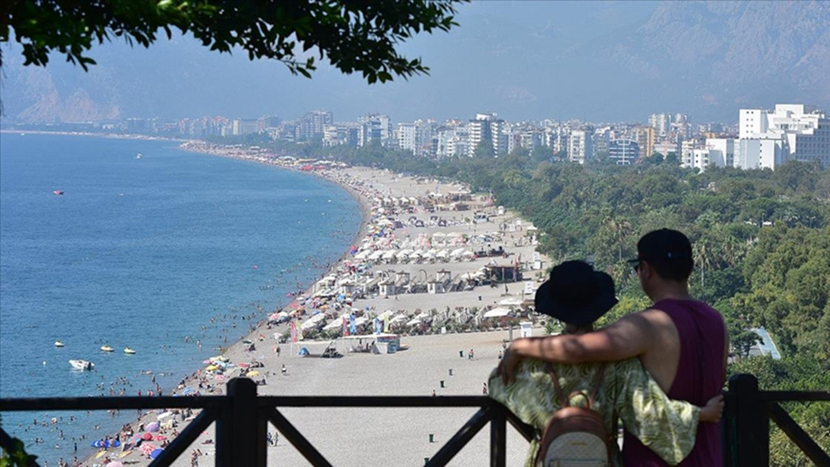 Antalyalı turizmciler 2025 rezervasyonlarından umutlu: Hedefi ciroyu dolar bazlı yüzde 20 artırmak