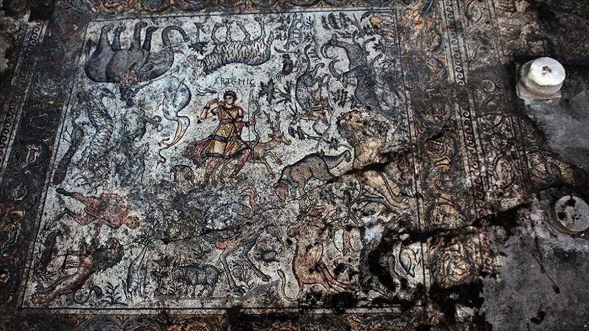 Mozaikleriyle ünlü Artemis Hamamı ziyarete açılıyor