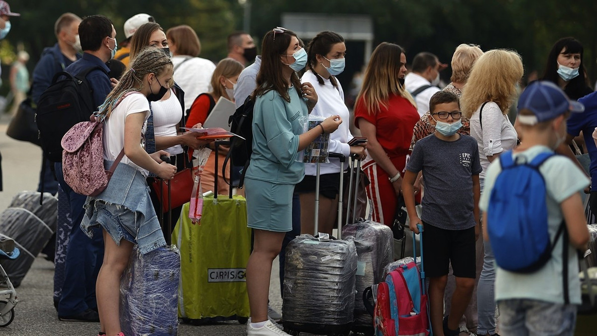 Alanyalı  turizmciler hedef büyüttü: 2,5 milyon Rus ziyaretçiyi beklentisi