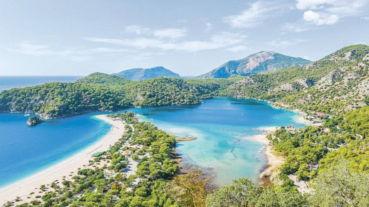 Turizm sektörünün 2028 yılı gelir hedefi açıklandı