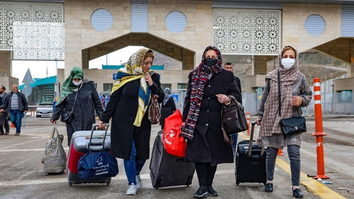 Van'a yedi ayda 418 bin İranlı turist geldi