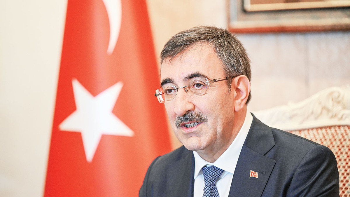 Yılmaz: Turizmde 100 milyar dolar hedefimiz var