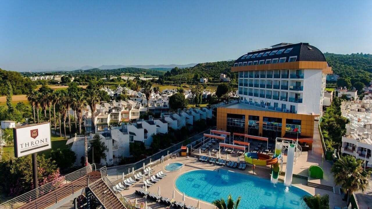 Antalya'nın ünlü oteli icradan satışa sunuldu