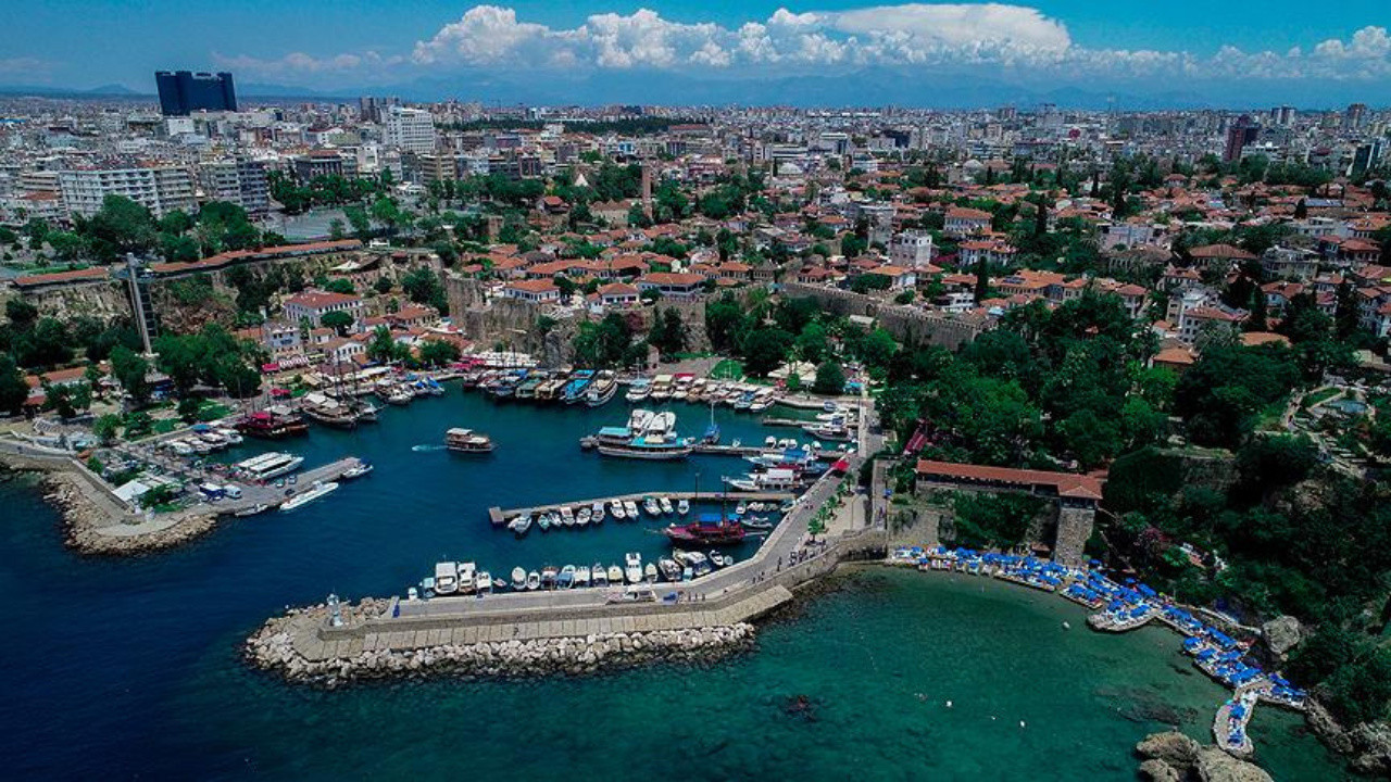 Antalya'da yabancı ortaklı şirket sayısı artıyor