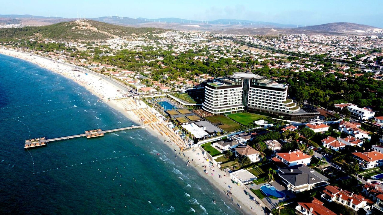 Çeşme ve Alaçatı'da bayram bereketi: Otellerde doluluk yüzde 75’i aştı