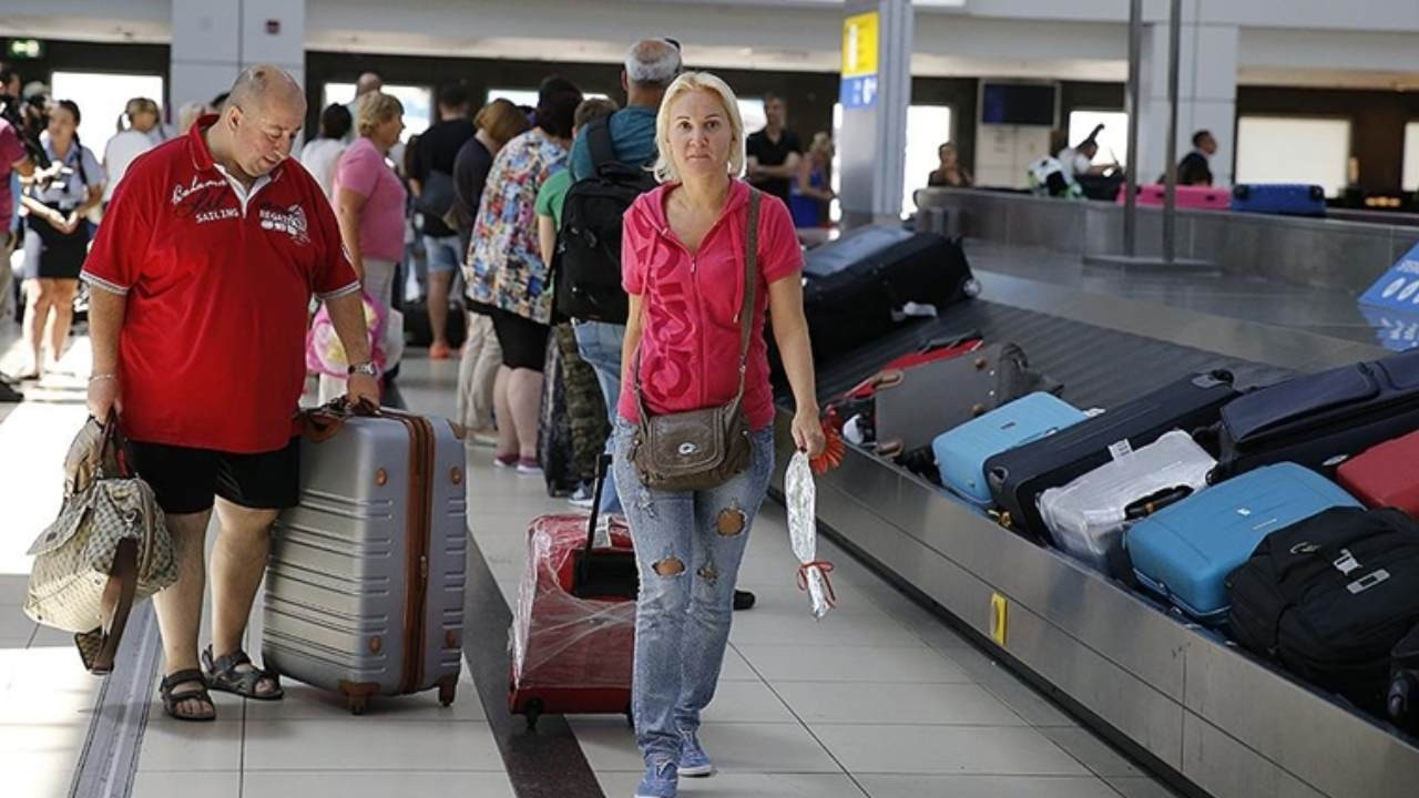 Yurt içi turizmde dikkat çeken tablo: Seyahat azaldı, harcamalar yükseldi