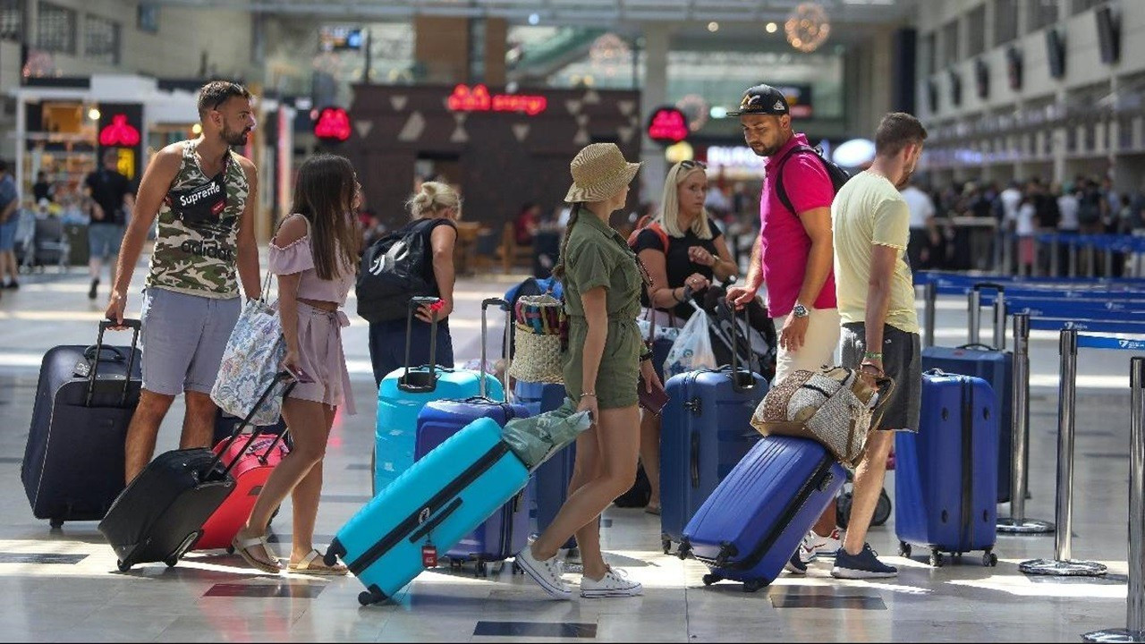 Turizme bayram dopingi... Rezervasyonlar coştu: Yeni rekor bekleniyor